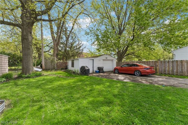 2837 Northview Road, Rocky River, OH 44116