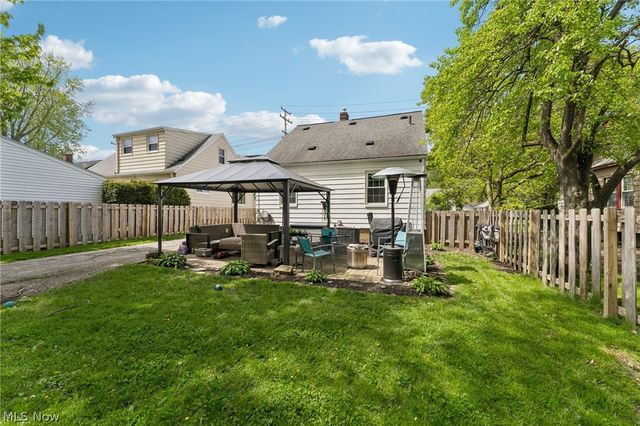 2837 Northview Road, Rocky River, OH 44116