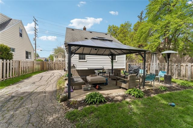 2837 Northview Road, Rocky River, OH 44116