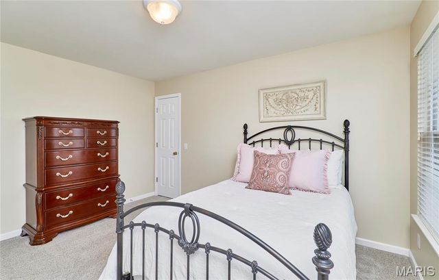 3214 Bear Tracks Drive, Wentzville, MO 63385