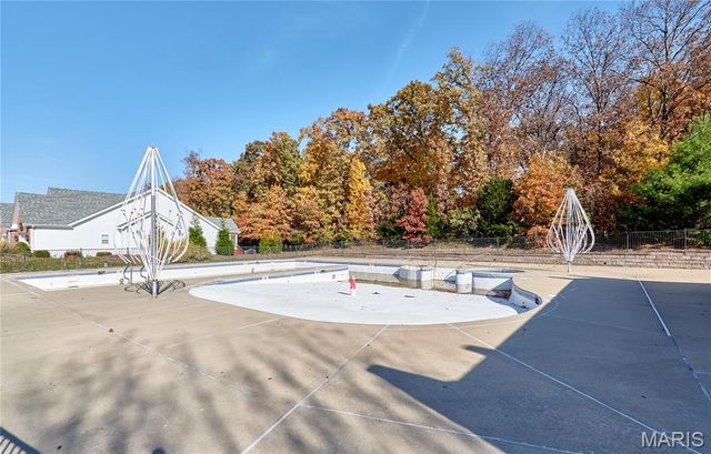 3214 Bear Tracks Drive, Wentzville, MO 63385