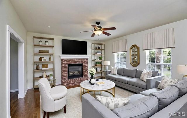 3214 Bear Tracks Drive, Wentzville, MO 63385