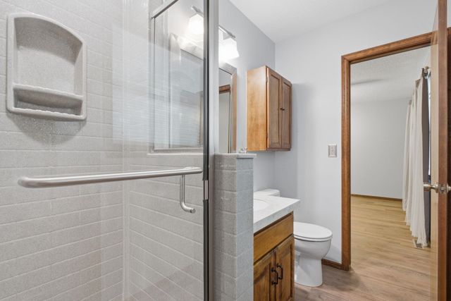 401 N Oak Forest Ln, Derby, KS 67037