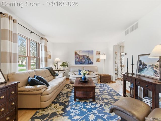 3363 Blasser Drive, Lake Orion, MI 48359