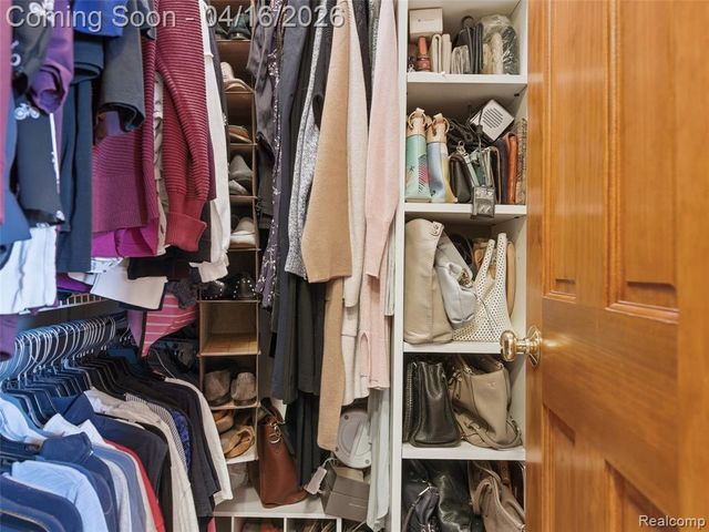 3363 Blasser Drive, Lake Orion, MI 48359