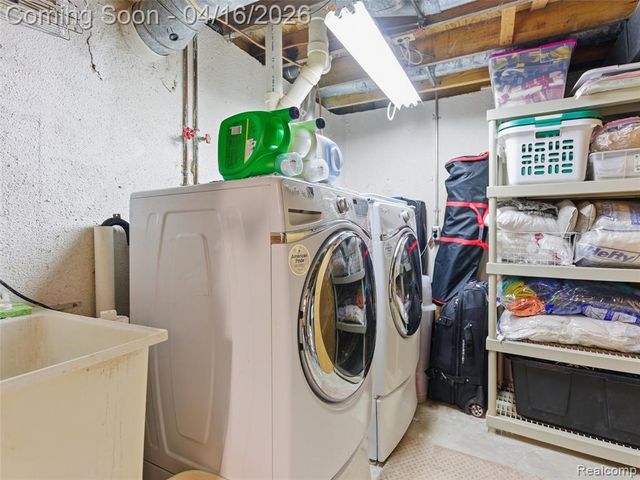 3363 Blasser Drive, Lake Orion, MI 48359