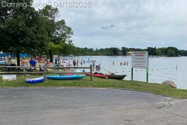 3363 Blasser Drive, Lake Orion, MI 48359