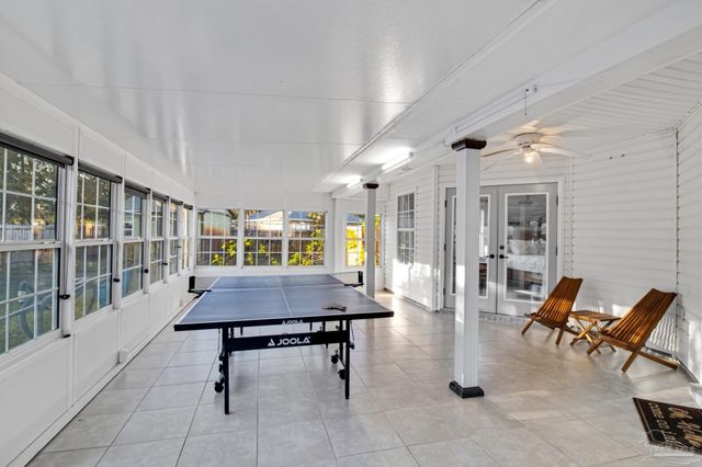 1675 Winding Shore Dr, Gulf Breeze, FL 32563