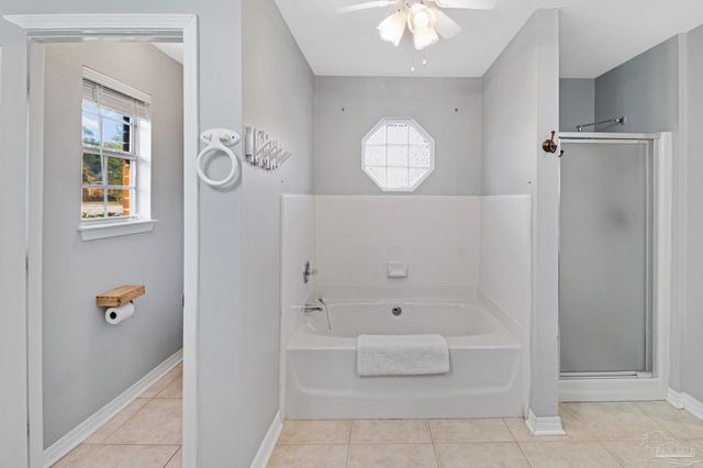 1675 Winding Shore Dr, Gulf Breeze, FL 32563