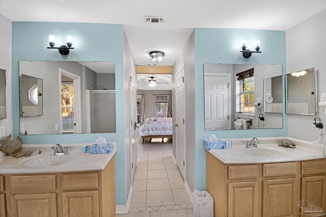 1675 Winding Shore Dr, Gulf Breeze, FL 32563