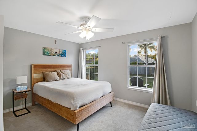 1675 Winding Shore Dr, Gulf Breeze, FL 32563