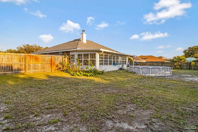 1675 Winding Shore Dr, Gulf Breeze, FL 32563