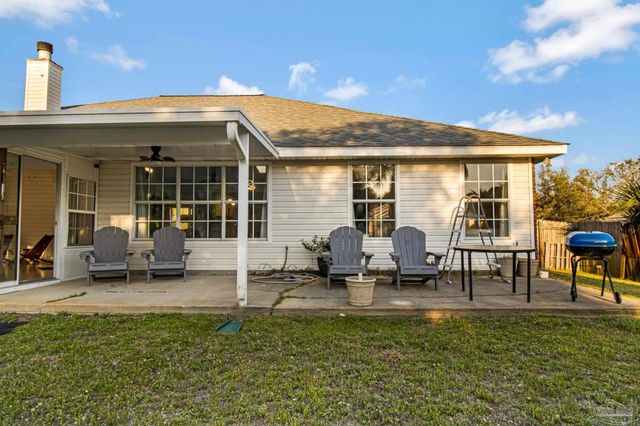 1675 Winding Shore Dr, Gulf Breeze, FL 32563