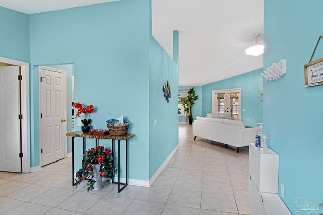 1675 Winding Shore Dr, Gulf Breeze, FL 32563