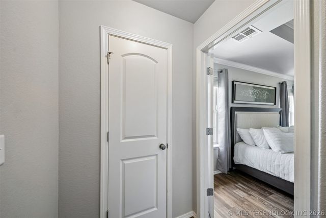 2401 W Pensacola Street, Broken Arrow, OK 74011