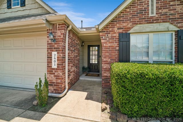 2401 W Pensacola Street, Broken Arrow, OK 74011