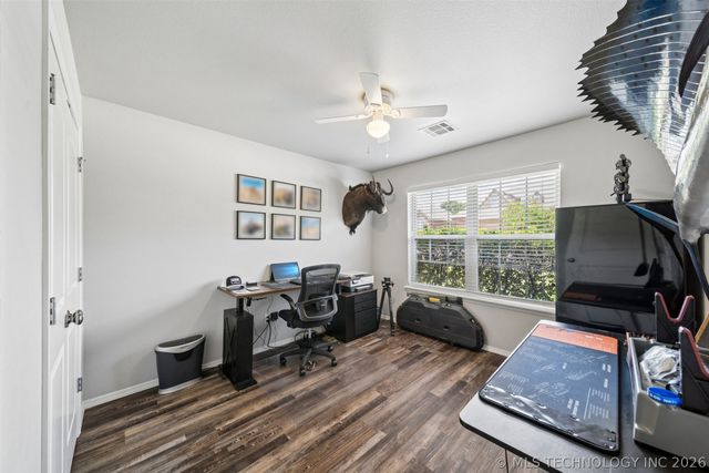 2401 W Pensacola Street, Broken Arrow, OK 74011