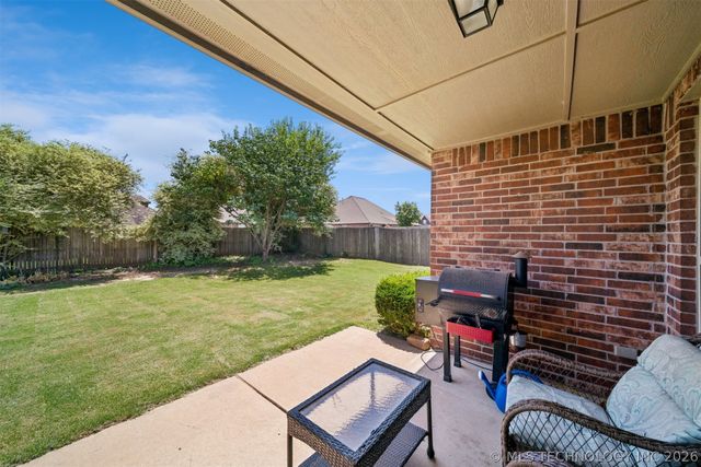 2401 W Pensacola Street, Broken Arrow, OK 74011