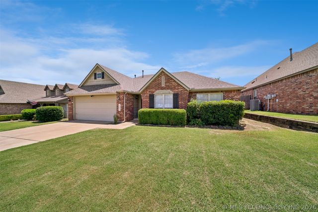 2401 W Pensacola Street, Broken Arrow, OK 74011