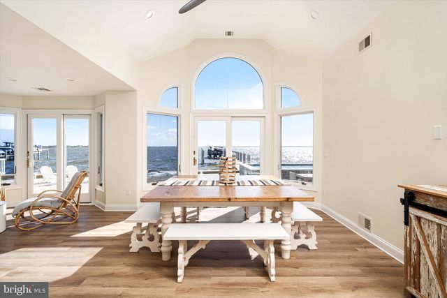673 BAY VIEW DR, Toms River, NJ 08753
