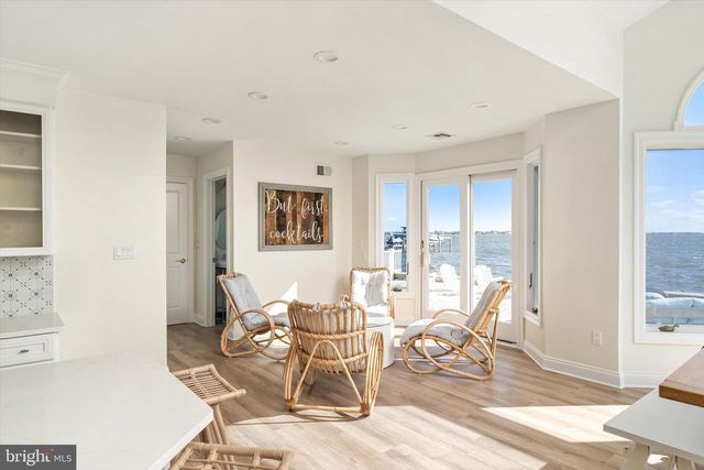 673 BAY VIEW DR, Toms River, NJ 08753