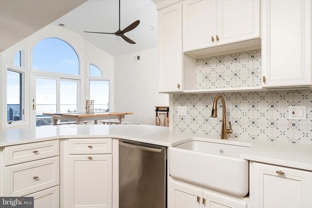 673 BAY VIEW DR, Toms River, NJ 08753