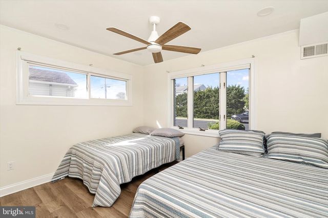 673 BAY VIEW DR, Toms River, NJ 08753