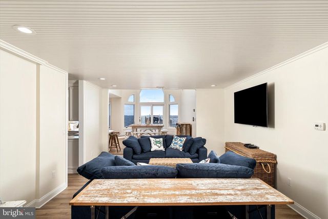 673 BAY VIEW DR, Toms River, NJ 08753