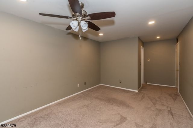 32 Sam Bonnell Dr, Union Twp., NJ 08809