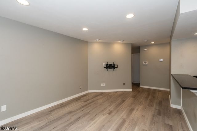 32 Sam Bonnell Dr, Union Twp., NJ 08809