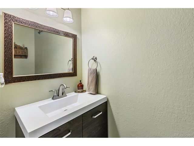 1625 N Mountain Estates Rd, Florissant, CO 80816