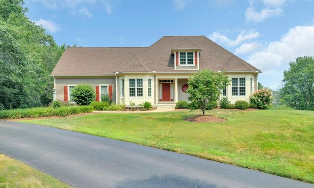 11 Miscoe Road, Mendon, MA 01756