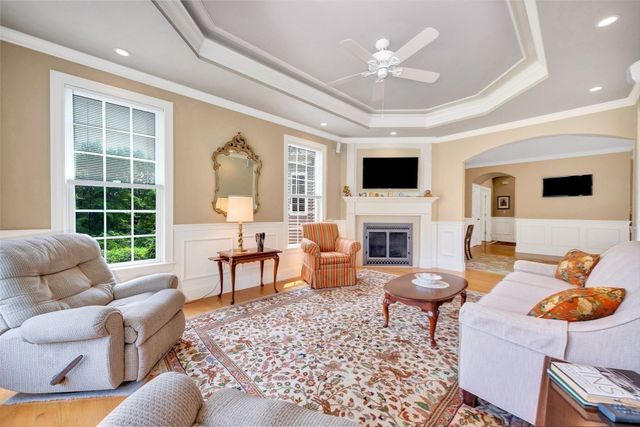 11 Miscoe Road, Mendon, MA 01756