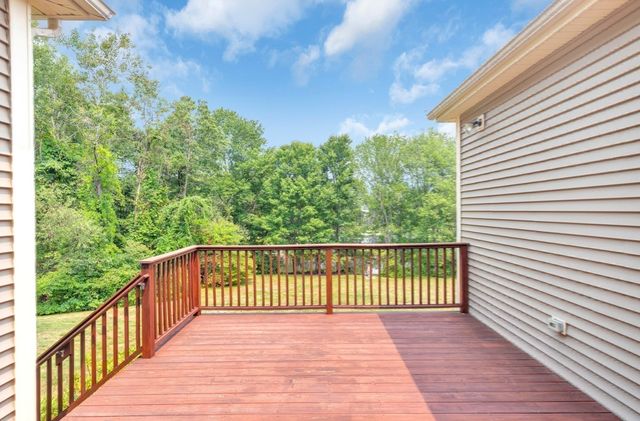 11 Miscoe Road, Mendon, MA 01756