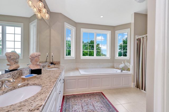 11 Miscoe Road, Mendon, MA 01756