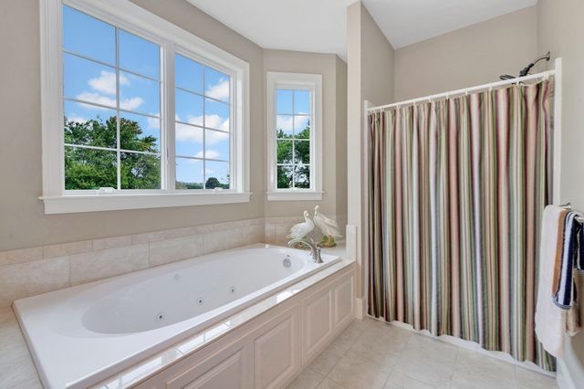 11 Miscoe Road, Mendon, MA 01756
