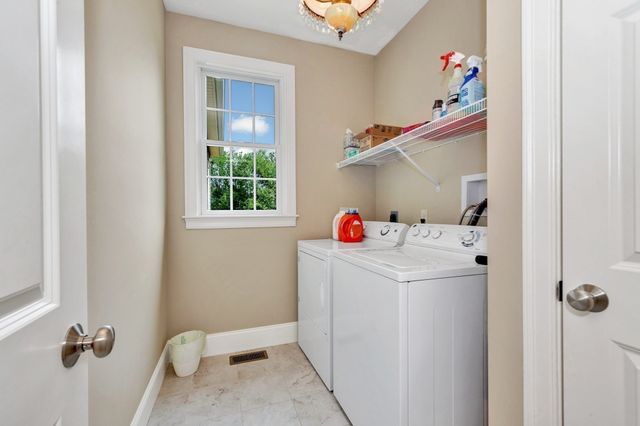 11 Miscoe Road, Mendon, MA 01756