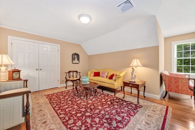 11 Miscoe Road, Mendon, MA 01756