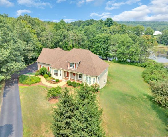 11 Miscoe Road, Mendon, MA 01756