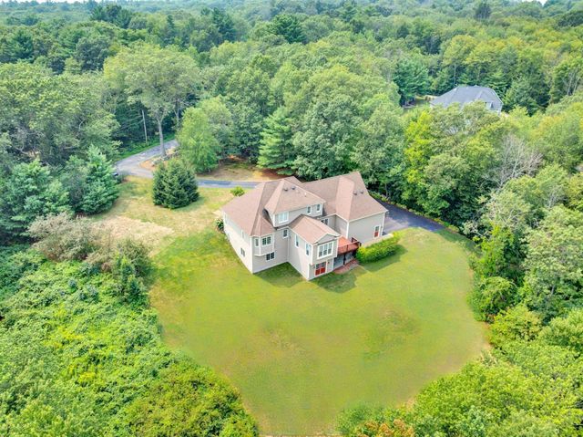 11 Miscoe Road, Mendon, MA 01756