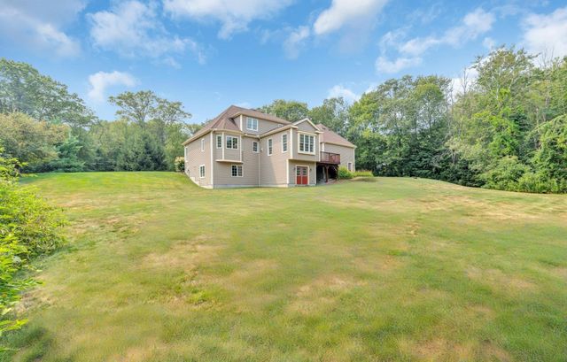 11 Miscoe Road, Mendon, MA 01756