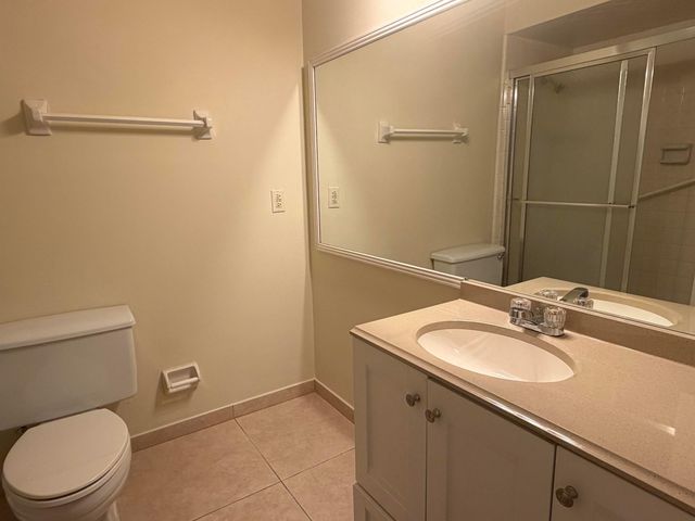 5981 Forest Hill Boulevard 2, West Palm Beach, FL 33415