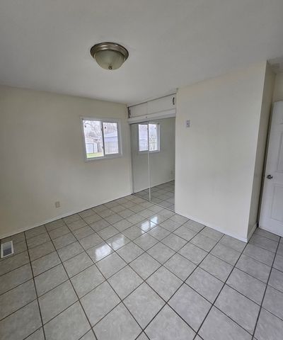 1813 18th Avenue, Sterling, IL 61081