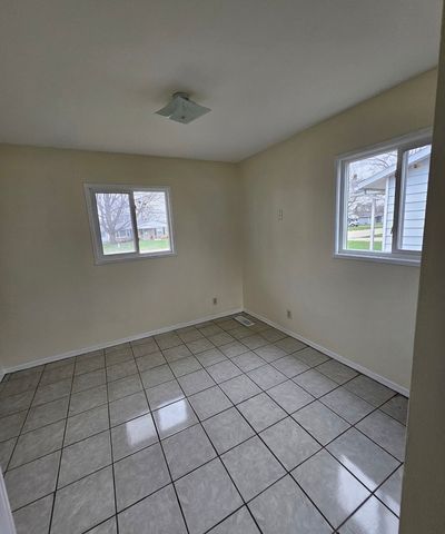 1813 18th Avenue, Sterling, IL 61081