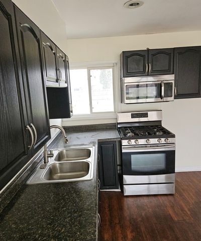 1813 18th Avenue, Sterling, IL 61081