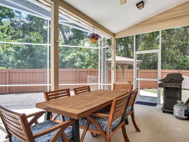 1802 WOOD STOCK CIRCLE, Tarpon Springs, FL 34689