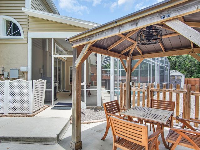 1802 WOOD STOCK CIRCLE, Tarpon Springs, FL 34689