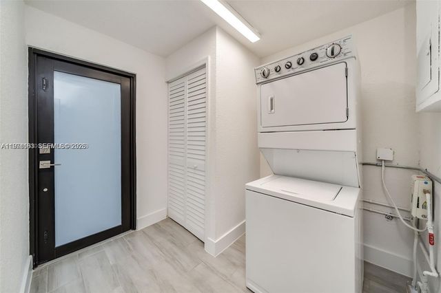 2447 FLETCHER ST, Hollywood, FL 33020