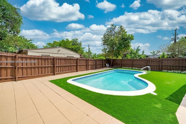 2447 FLETCHER ST, Hollywood, FL 33020