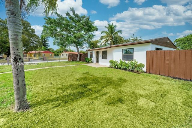 2447 FLETCHER ST, Hollywood, FL 33020